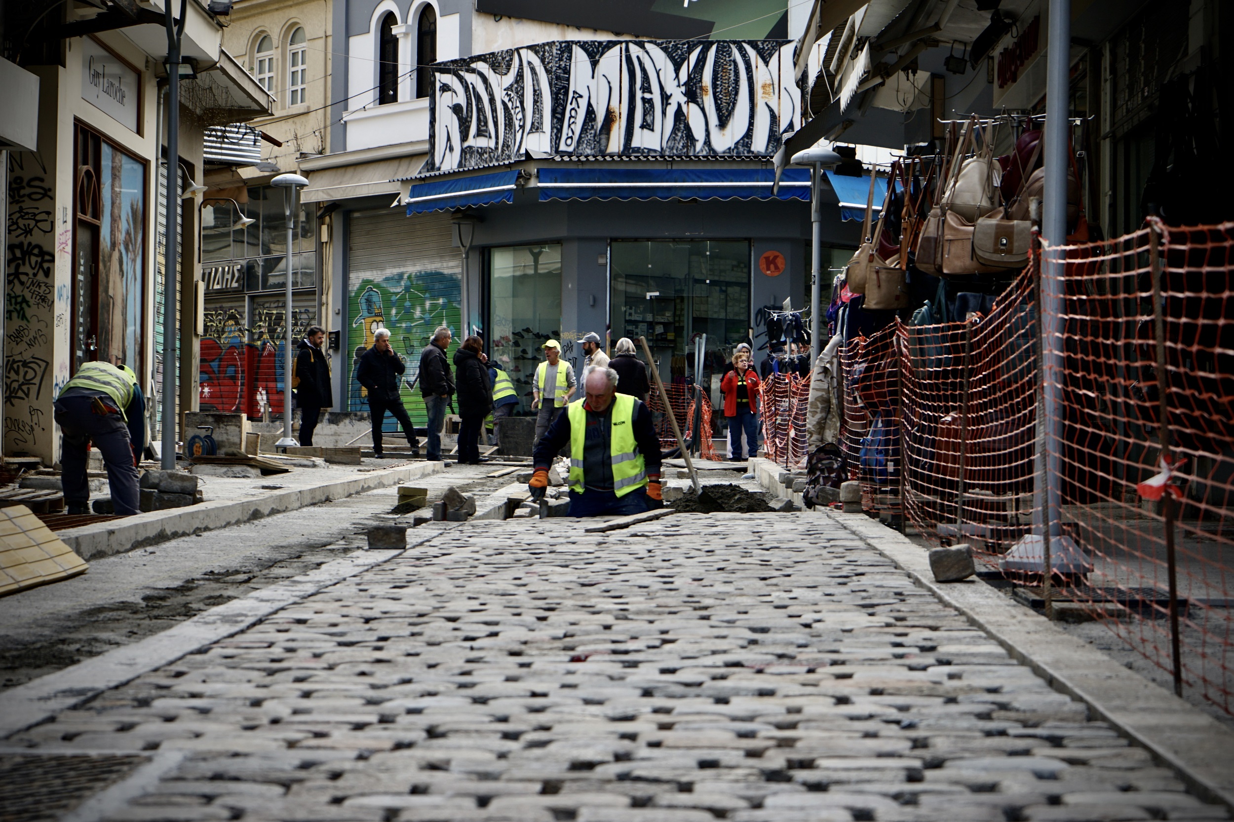 Προχωρούν οι παρεμβάσεις στον άξονα της Αριστοτέλους και στο καλντερίμι της Ελένης Ζωγράφου